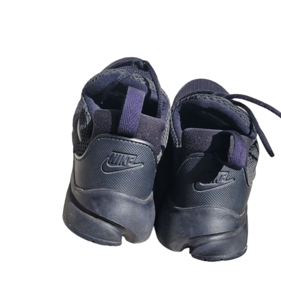 Youth Nike Presto Fly Sneakers (4y) - Picture 9 of 9